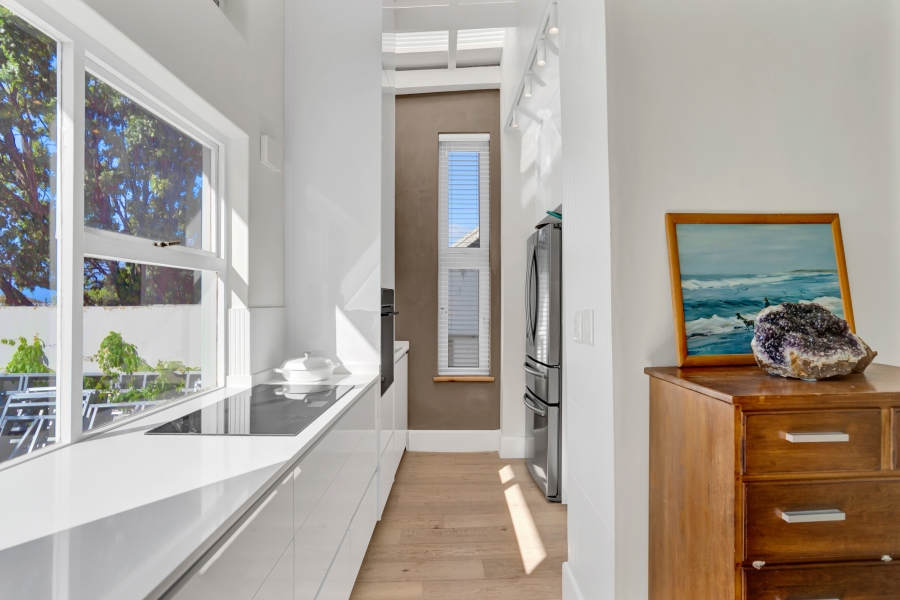 2 Bedroom Property for Sale in Oranjezicht Western Cape